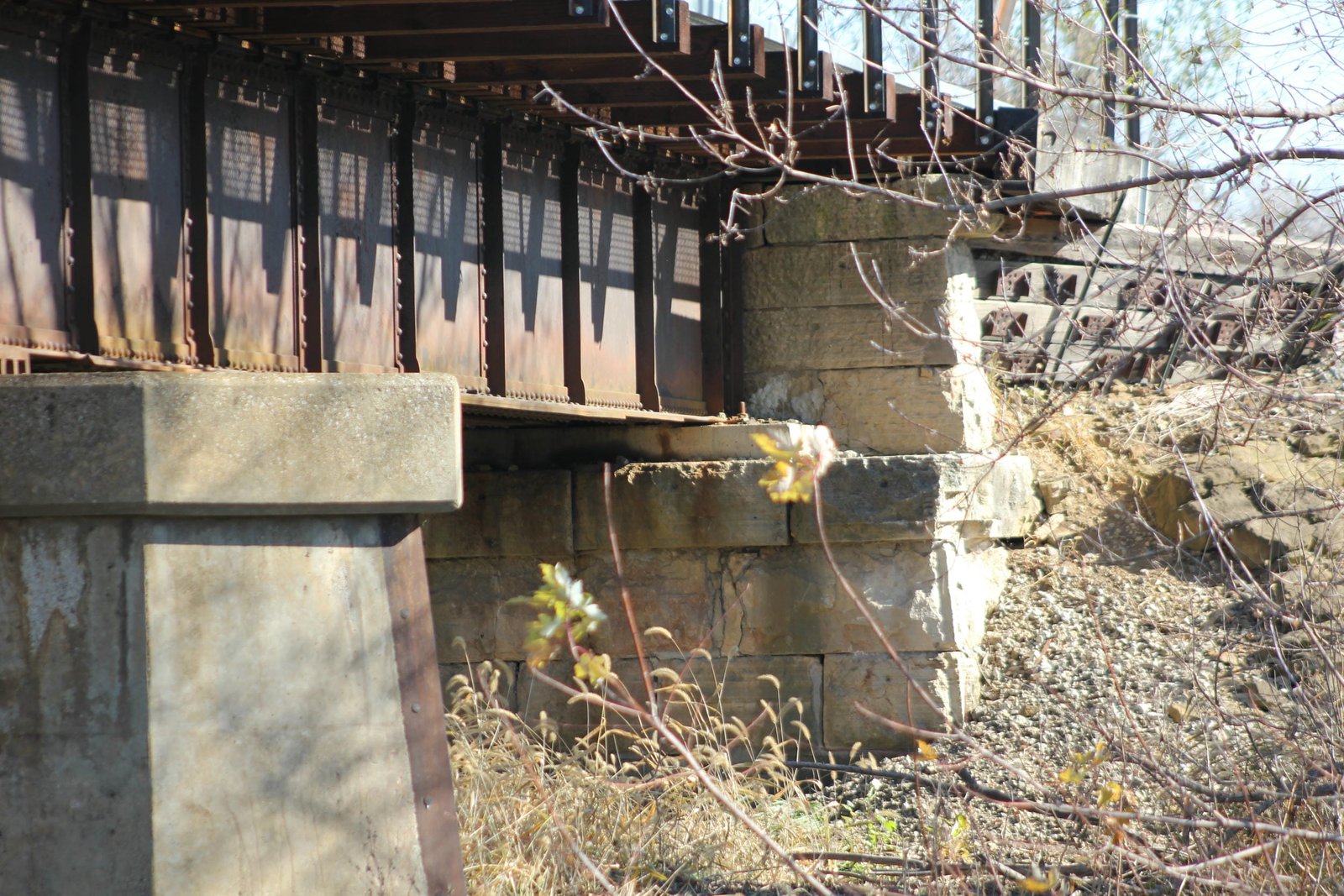East abutment